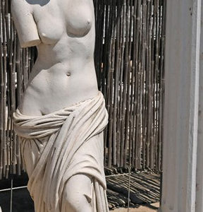 פסל אטלקי אשה 7