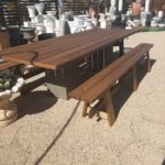 שולחן עץ אורן